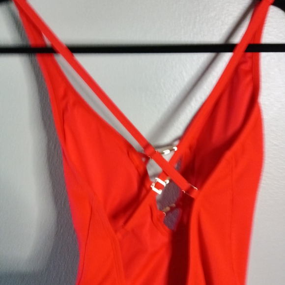 Lilly Pulitzer Elvia One Piece Swimsuit Red Lattice Size 6 - Picture 5 of 10